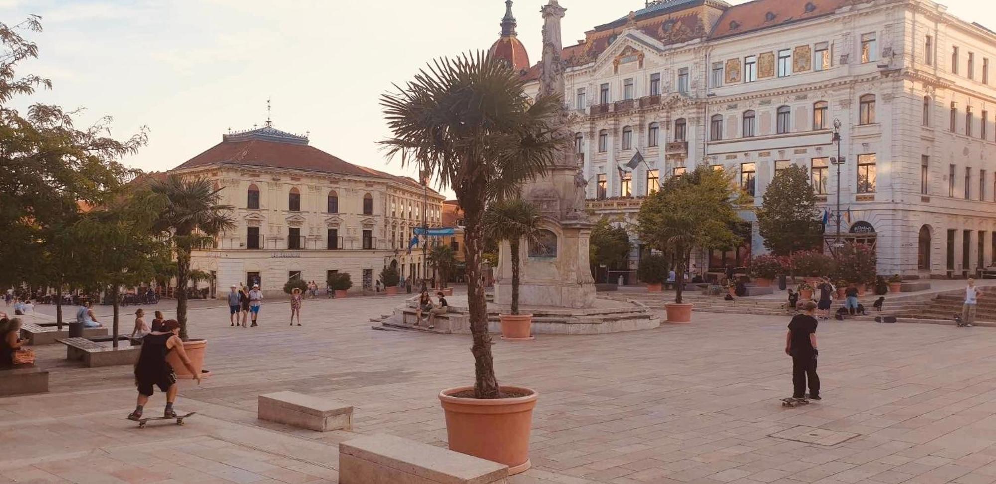 Central Pecs Bea&Tom Εξωτερικό φωτογραφία
